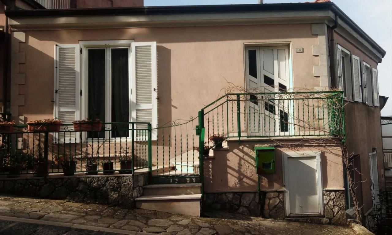 B&B Le Colonne Montefusco Exterior foto
